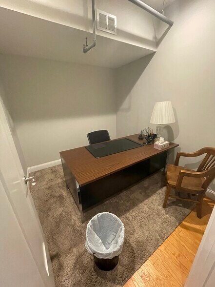 More Photos Of 120 N Laurens St, Greenville Office For Lease