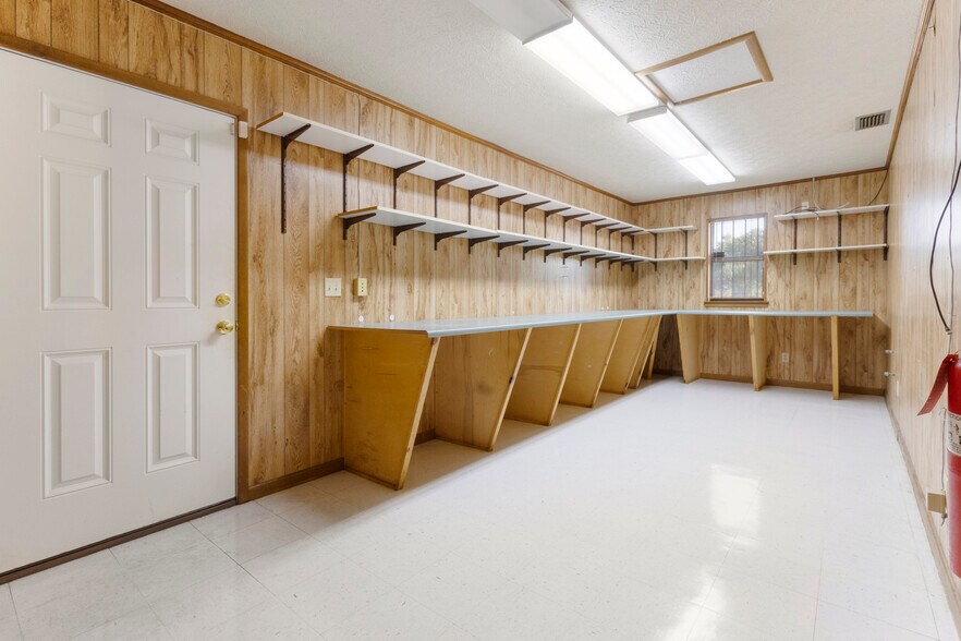 More Photos Of 1308 Balboa Ave, Panama City Office For Sale