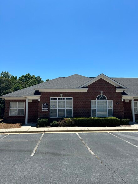 More Photos Of 1875 Old Alabama Rd, Roswell Medical For Lease