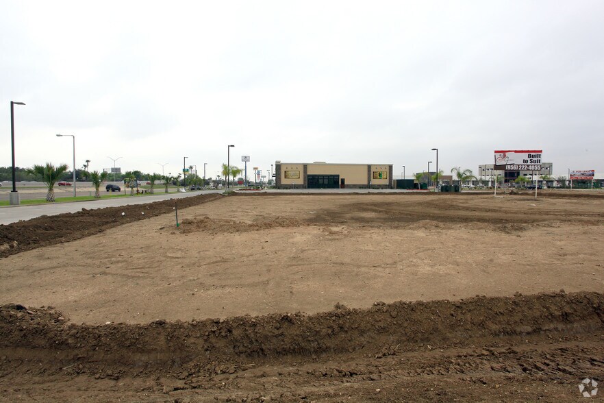 More Photos Of 4129 W 83 Expy, McAllen Freestanding For Sale