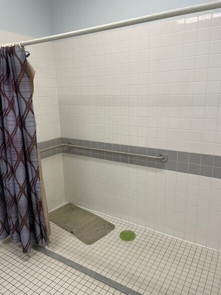 More Photos Of 6701 Crestwood Blvd, Birmingham Freestanding For Sale