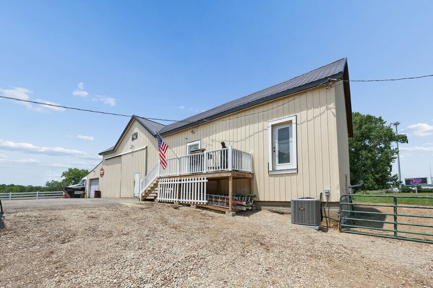 More Photos Of 1520 Island Rd, Circleville Multifamily For Sale