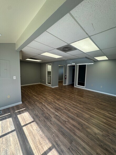 More Photos Of 5060 Sunrise Blvd, Fair Oaks Loft Creative Space For Sale