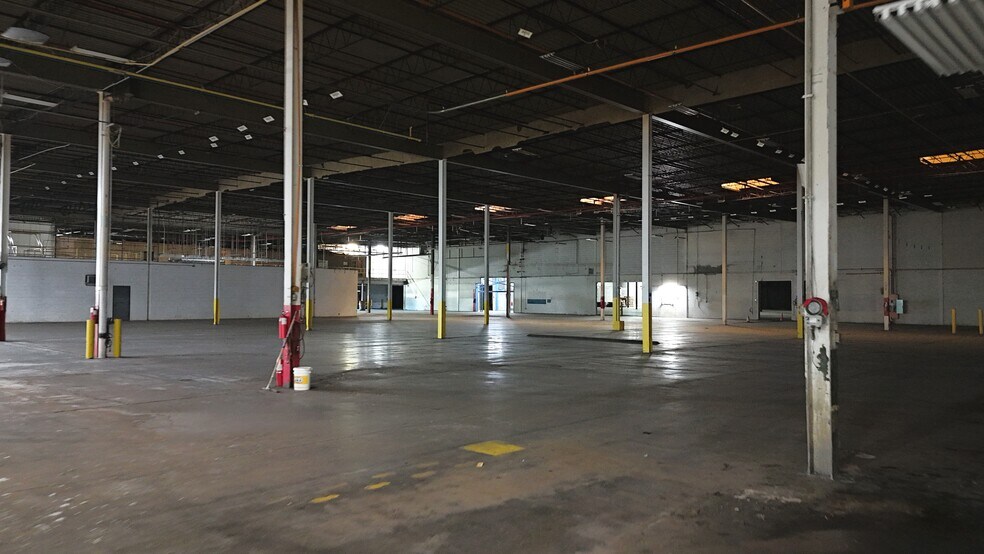 More Photos Of 8673 Lyons Marengo Rd, Lyons Manufacturing For Lease