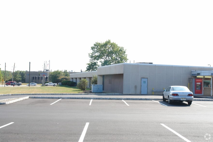 More Photos Of 2 Kilmer Rd, Edison Office For Lease