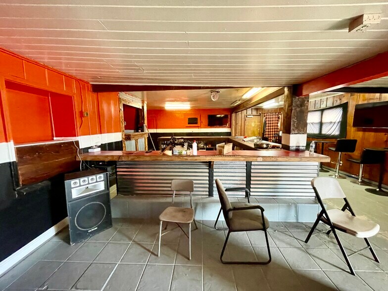 More Photos Of 1799 E 21st St, Merced Flex For Sale