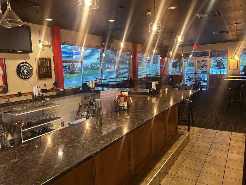More Photos Of 3657 Fishcreek Rd, Stow Freestanding For Lease