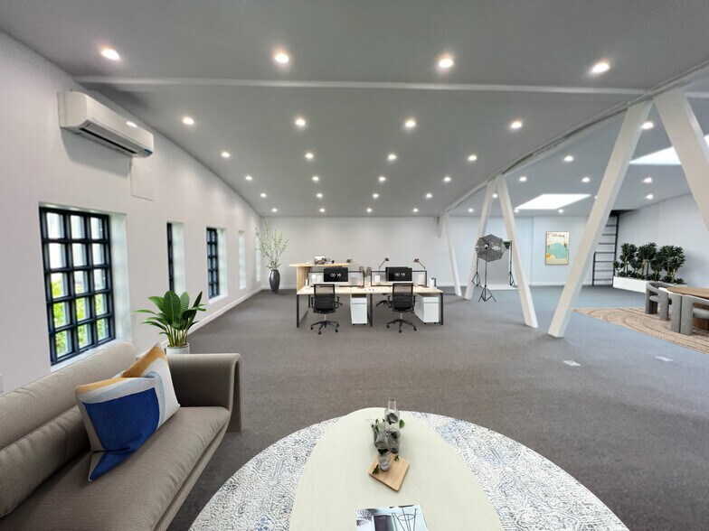 More Photos Of 1554 S Sepulveda Blvd, Los Angeles Office For Lease