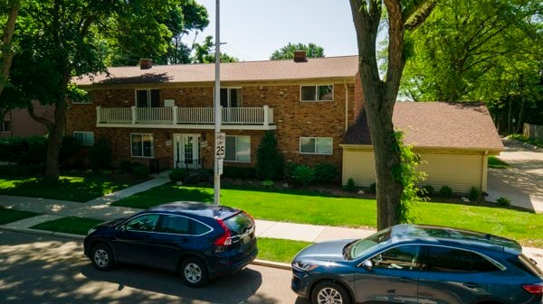 More Photos Of 516 Neff Ln, Grosse Pointe Apartments For Sale