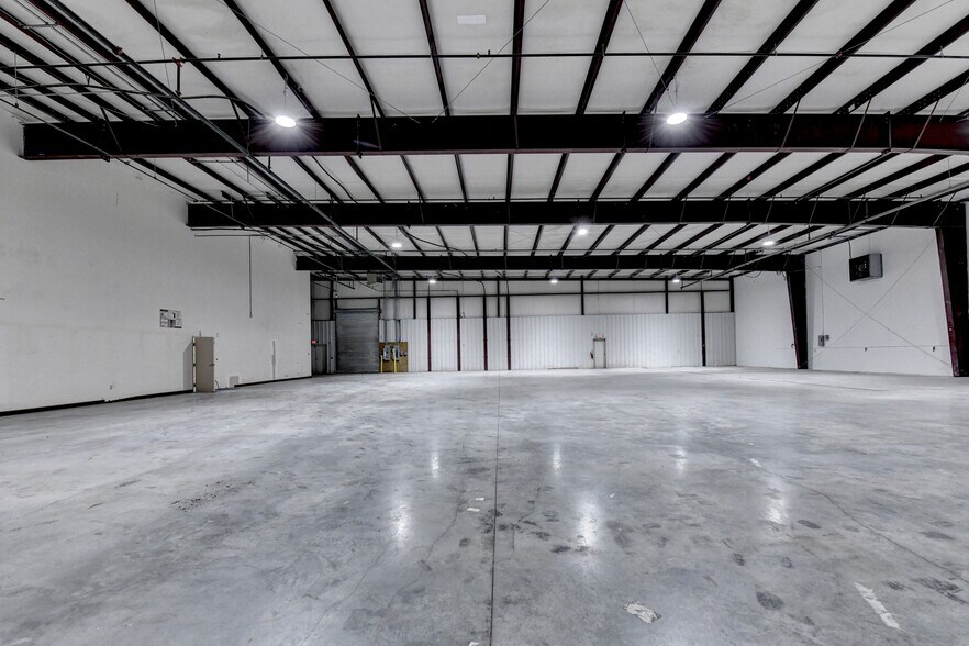 More Photos Of 1310 Capital Cir, Lawrenceville Warehouse For Sale