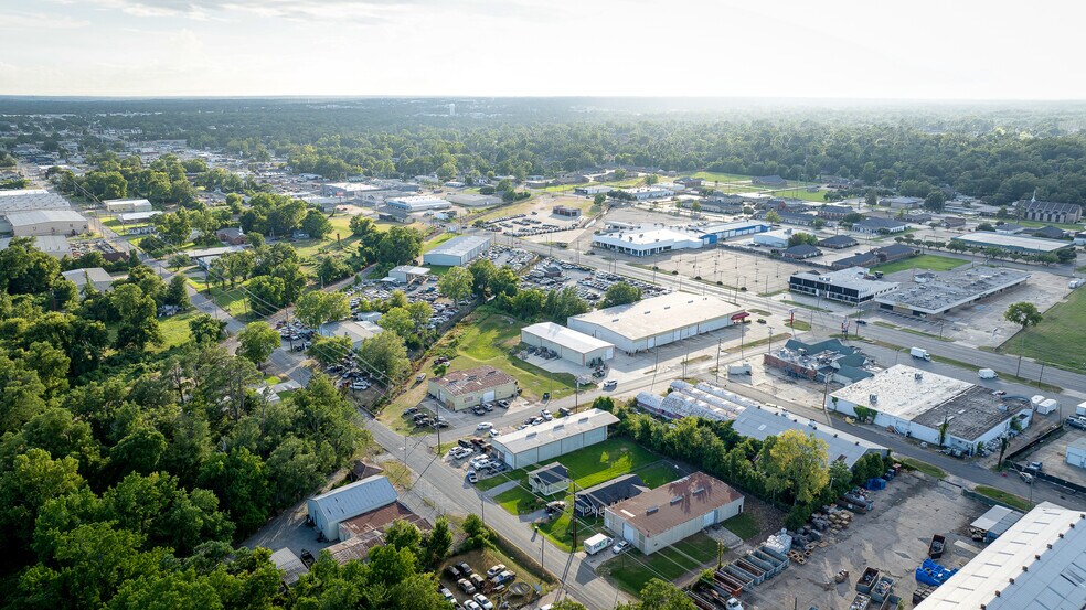 More Photos Of 1401 Pine St, Monroe Industrial For Sale