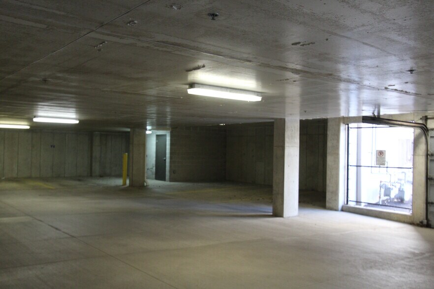 More Photos Of 260 E University Ave, Cincinnati Medical For Sale