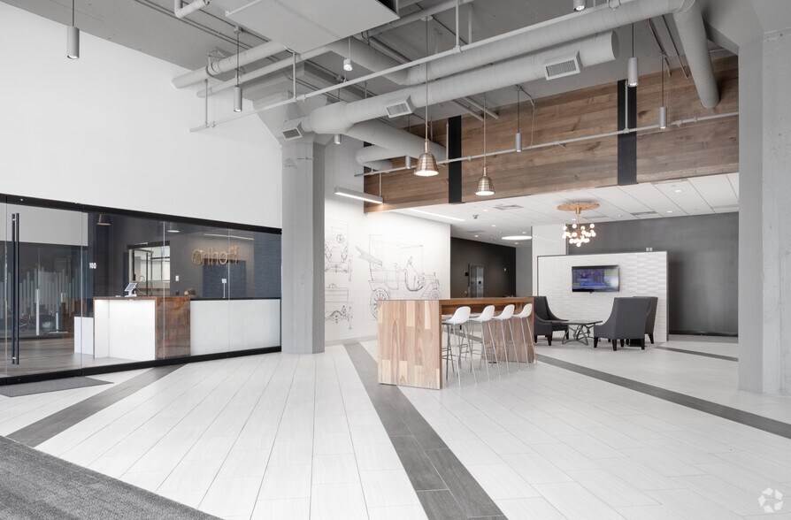 More Photos Of 900 S Broadway, Denver Office For Lease