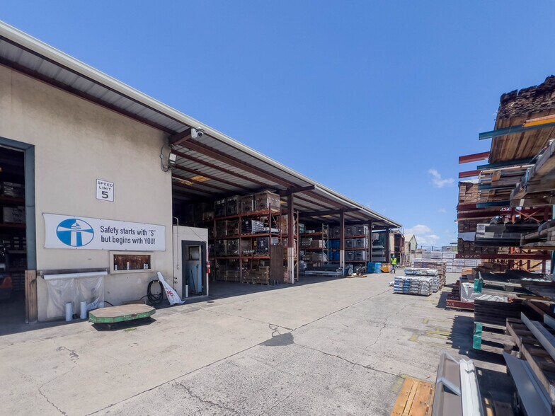 More Photos Of 2264-2276 Pahounui Dr, Honolulu Warehouse For Lease