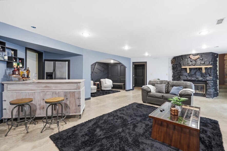 More Photos Of 25695 Mulberry Rd, Webb City Winery Vineyard For Sale