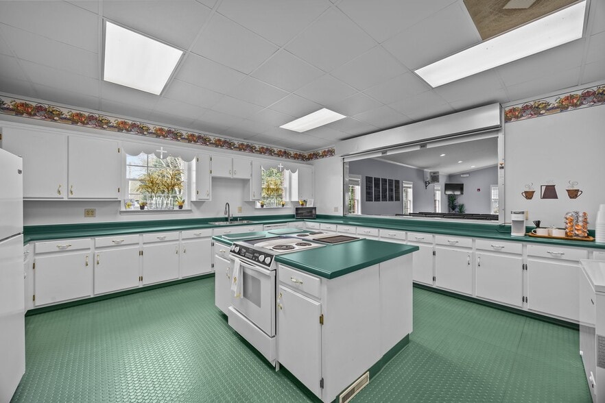 More Photos Of 188 Wiggins Rd, Mooresville Specialty For Sale