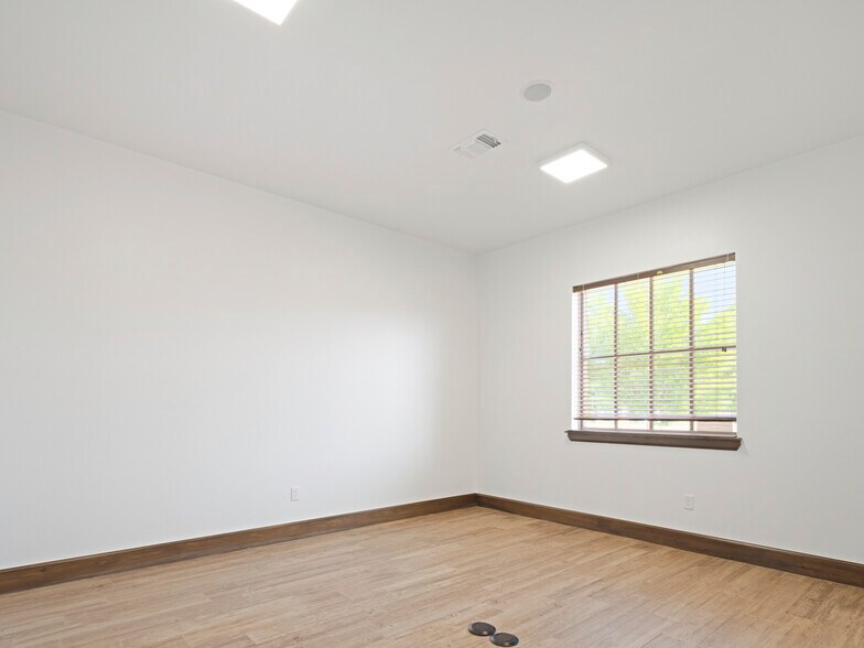 More Photos Of 1111 Magnolia Ct, Moore Unknown For Lease