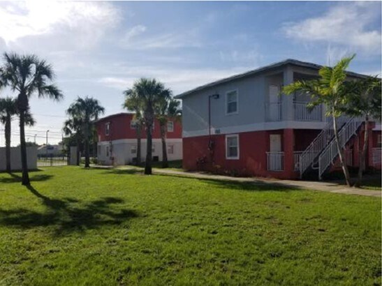 More Photos Of 1431 NW 71st St, Miami Apartments For Sale