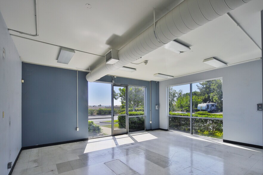 More Photos Of 23351-23361 Madero, Mission Viejo Research And Development For Lease