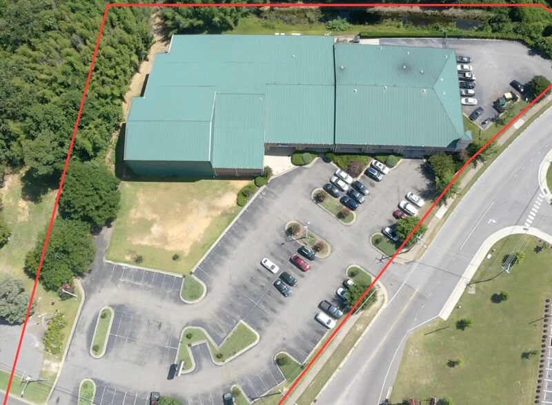 More Photos Of 4600-4610 Bragg Blvd, Fayetteville General Retail For Sale