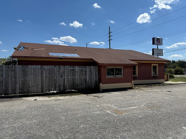 More Photos Of 3500 Murchison Rd, Fayetteville Restaurant For Sale