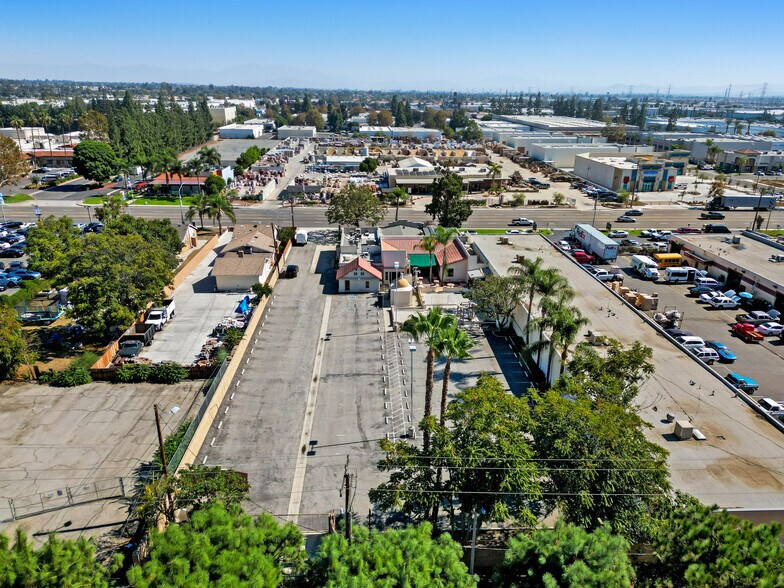 More Photos Of 13526 Central Ave, Chino Restaurant For Sale