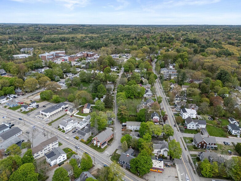 More Photos Of 3 Portsmouth Ave, Exeter General Retail For Sale
