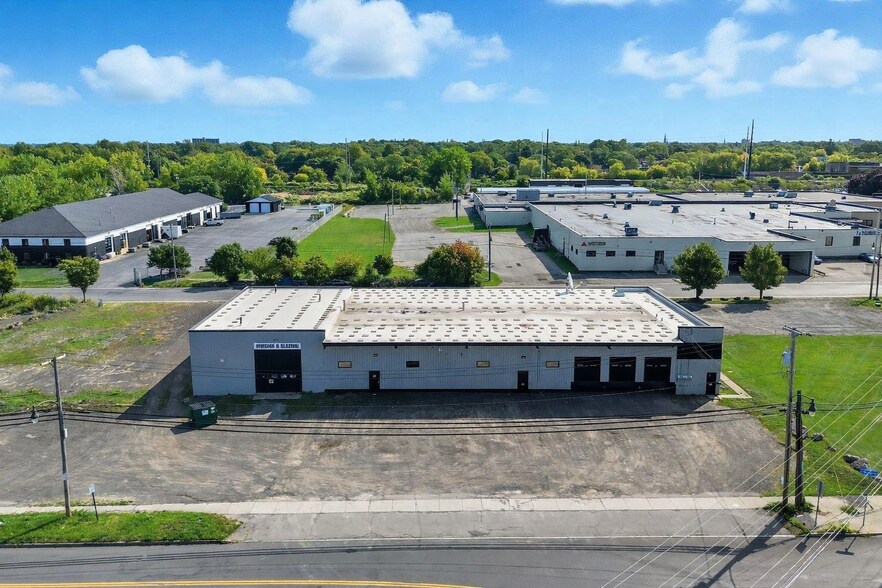 More Photos Of 864 Driving Park Ave, Rochester Warehouse For Lease