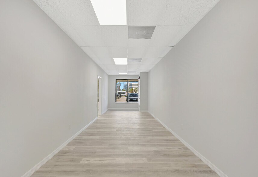 More Photos Of 7991-8031 S Us-1 Hwy, Port Saint Lucie Storefront Retail Office For Lease