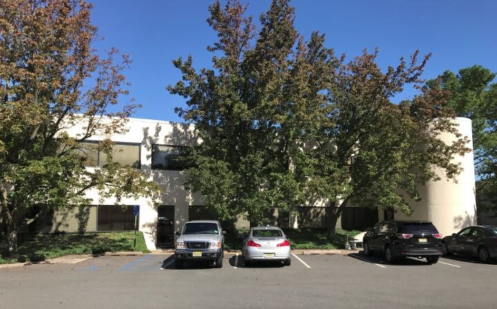 More Photos Of 615 W Mount Pleasant Ave, Livingston Office For Lease