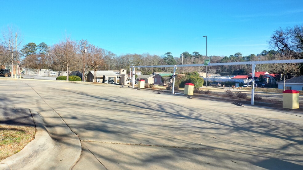 More Photos Of 1810 Opelika Rd, Auburn Carwash For Sale