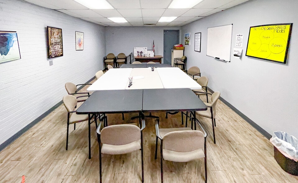 More Photos Of 4901 S Pennsylvania Ave, Oklahoma City Medical For Lease