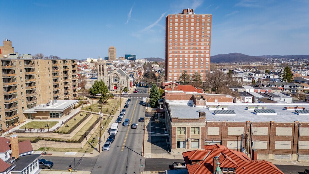 More Photos Of 1518 W Walnut St, Allentown Light Distribution For Lease