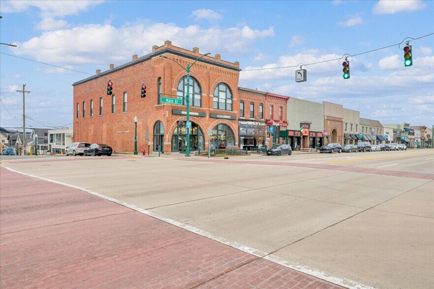 More Photos Of 500 Romeo Rd, Rochester Apartments For Sale