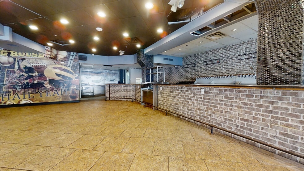 More Photos Of 640 Packard St, Ann Arbor Restaurant For Lease