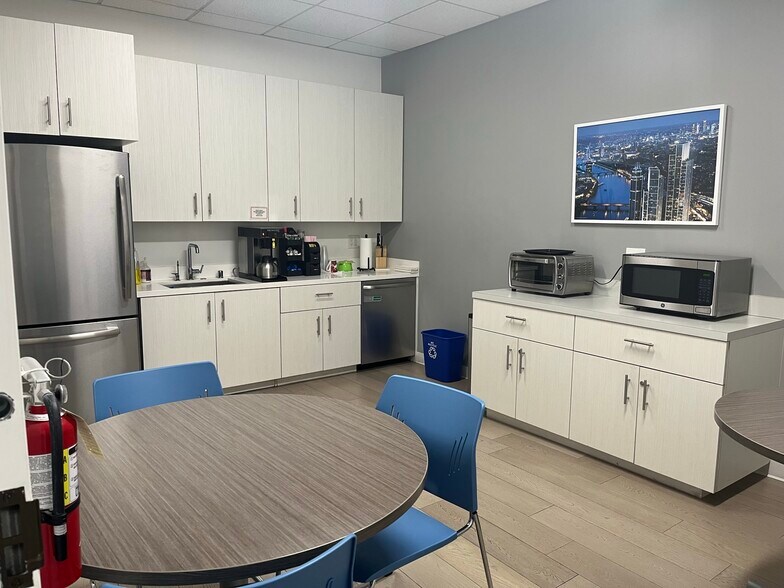 More Photos Of 185 W F St, San Diego Coworking Space