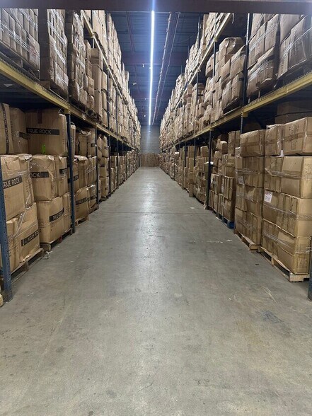 More Photos Of 2043 83rd St, North Bergen Manufacturing For Lease