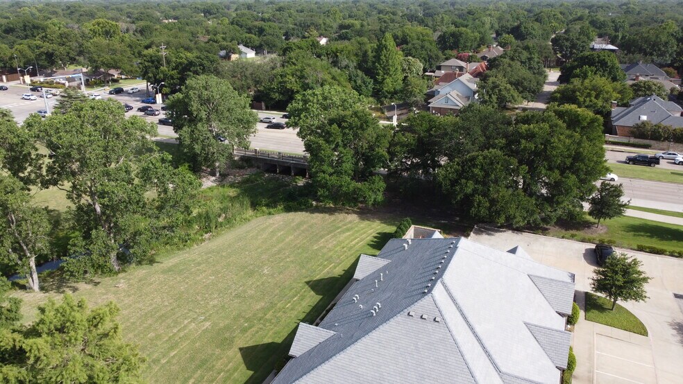 More Photos Of 1050 W Campbell Rd, Richardson Medical For Sale