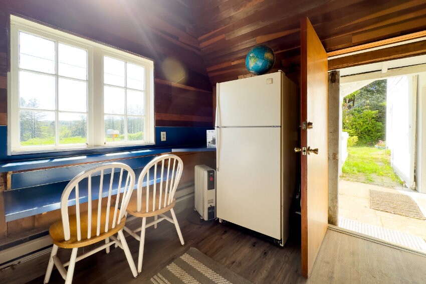 More Photos Of 25 Fraser Rd W, Tillamook Lodge Meeting Hall For Sale