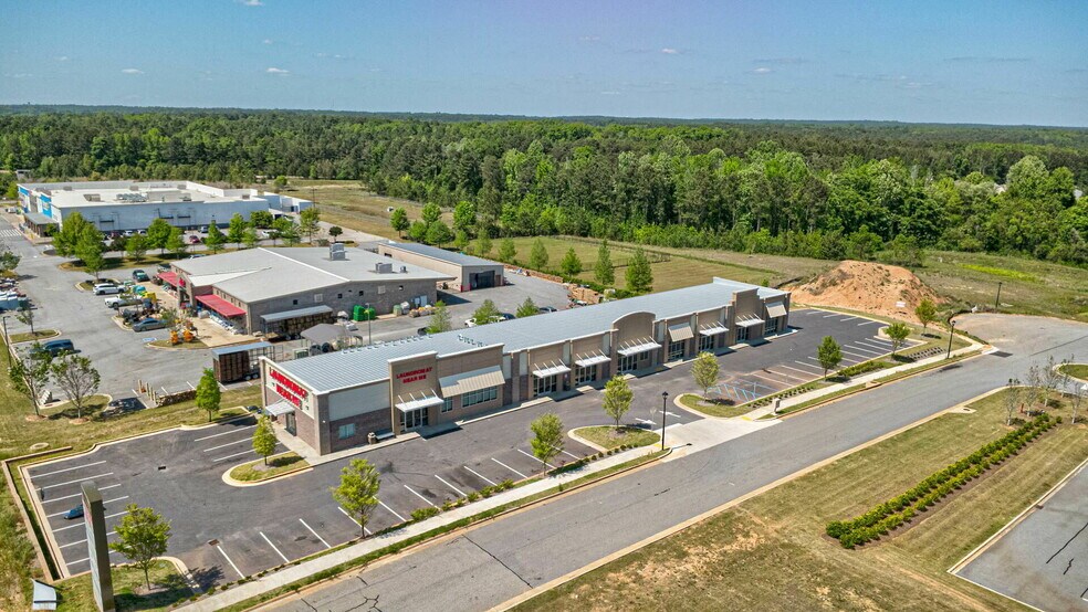 More Photos Of 7465 Blackmon Ln, Columbus Freestanding For Lease