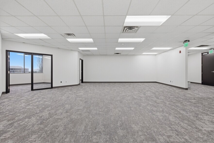 More Photos Of 6995 S Union Park Ctr, Midvale Office For Lease
