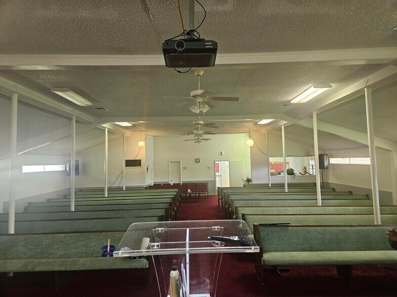 More Photos Of 7114 Breen Dr, Houston Specialty For Sale