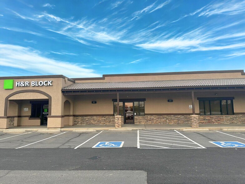 Primary Photo Of 455 Kokopelli Blvd, Fruita General Retail For Lease