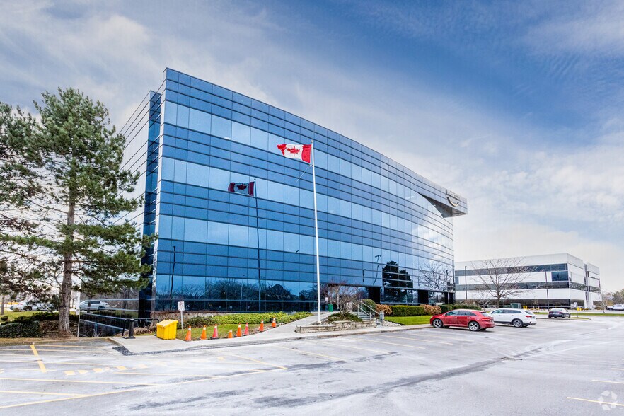More Photos Of 75 Corporate Park Dr, St Catharines Office For Lease