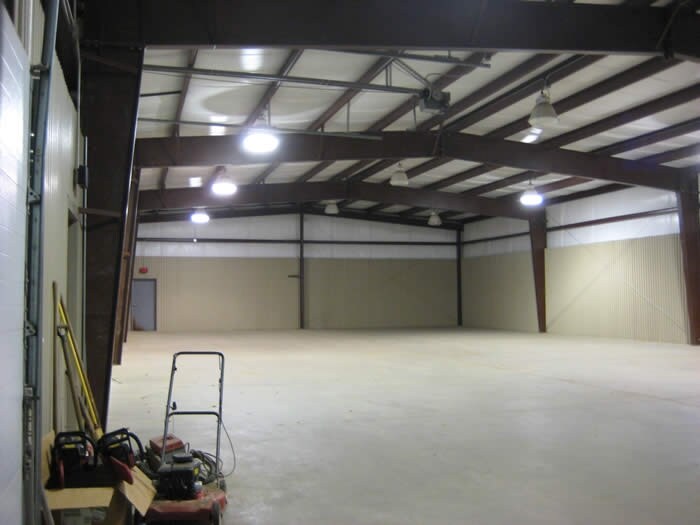 More Photos Of 6002 Saxon Ave, Weston Distribution For Lease
