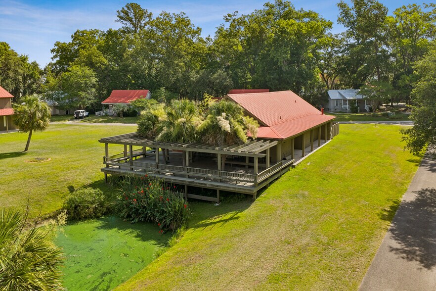 More Photos Of 205 Coosaw Way, Ridgeland Lodge Meeting Hall For Sale