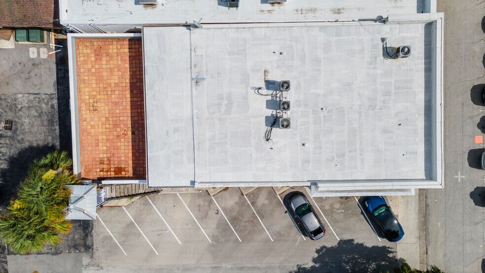 More Photos Of 108 N Depot Dr, Fort Pierce Office Residential For Lease