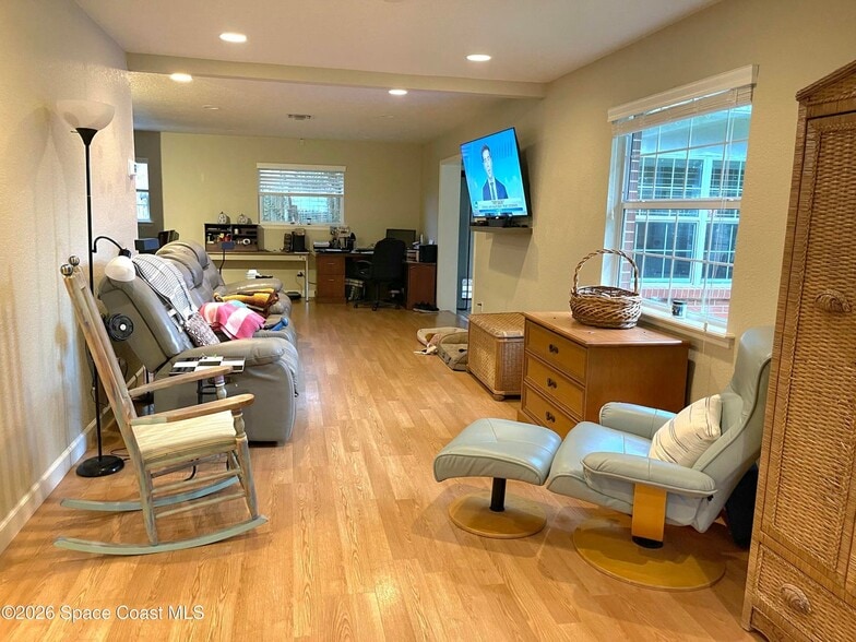 More Photos Of 2625 Garden St, Titusville Office For Sale