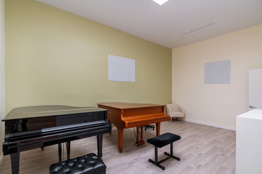 More Photos Of 2139 Taraval St, San Francisco Office Residential For Sale