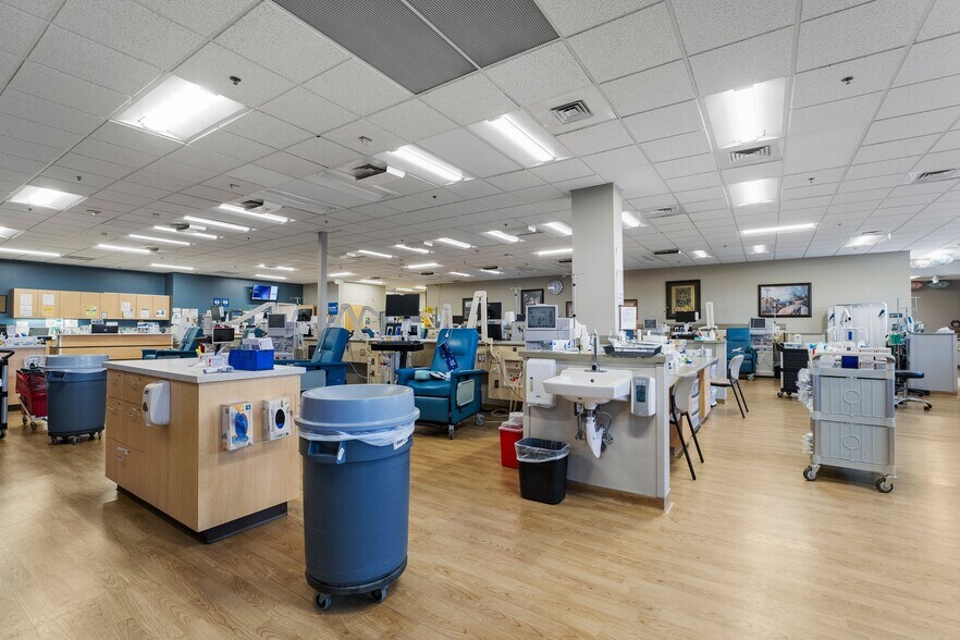 More Photos Of 6825 Burden Blvd, Pasco Medical For Lease